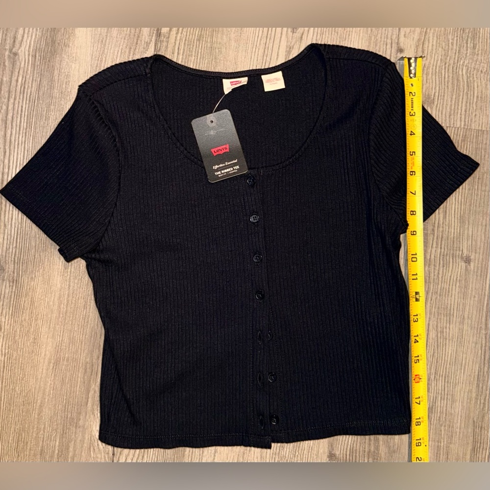 Levi's Classic Crop Top Black Button-Down Shirt